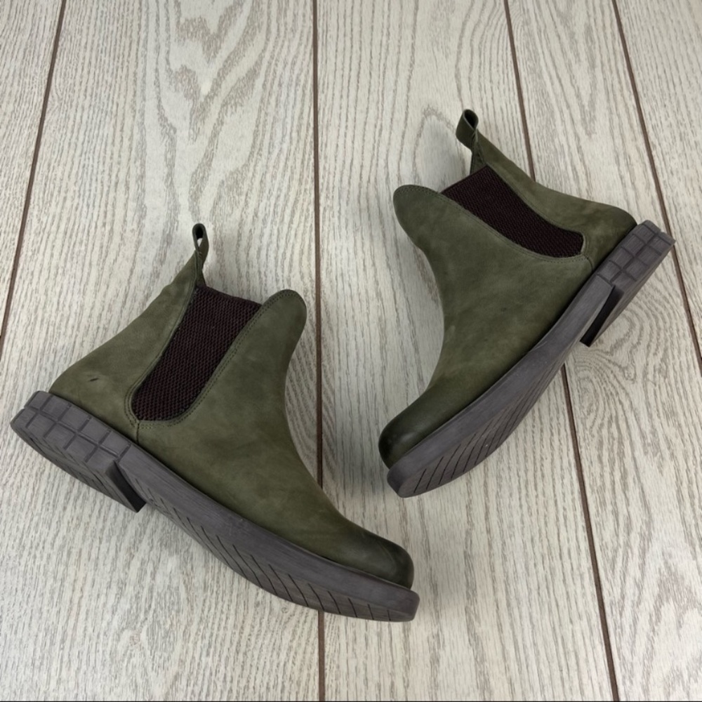 Bueno Oak Chelsea Leather Boot